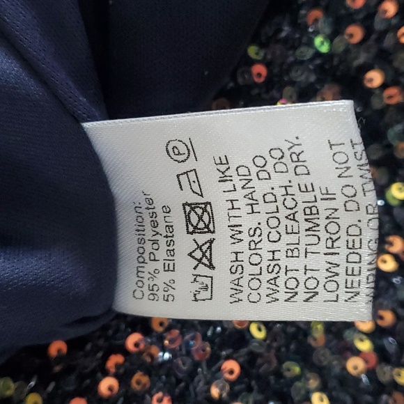 "Sexy Sequin Mini Dress Size XSmall – Sparkly Party / Celebration Outfit" - Picture 7 of 11